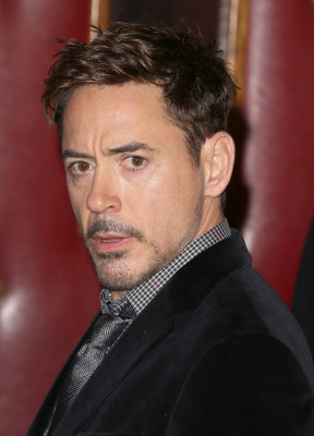 Robert Downey Jr - &#039;Iron Man 3&#039; Premiere in Paris 04/14/2013