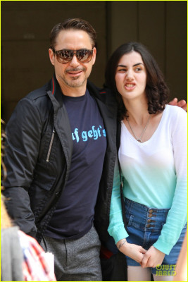 Robert Downey Jr - &#039;Le Ralph&#039; Restaurant in Paris 04/14/2013