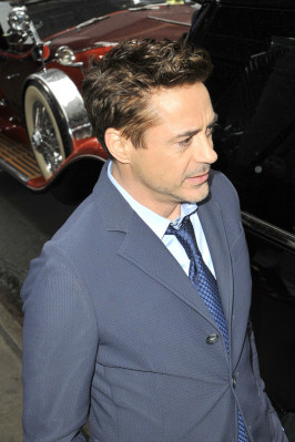 Robert Downey Jr - Good Morning America in New York 04/29/2013