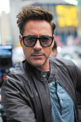 Robert Downey Jr - Good Morning America in New York 04/29/2013