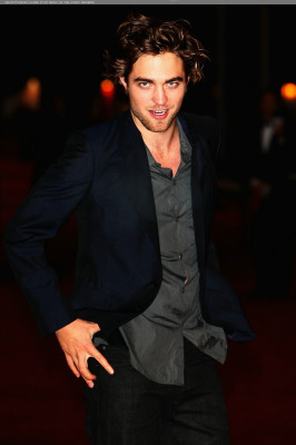 Robert Pattinson pic #190326