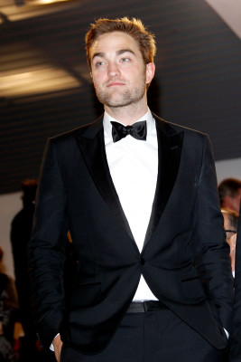 photo 12 in Robert Pattinson gallery [id516631] 2012-05-28 00:00:00