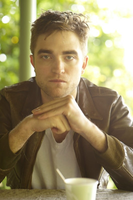 Robert Pattinson pic #354528