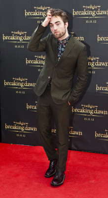 photo 27 in Robert Pattinson gallery [id574691] 2012-10-29 00:00:00