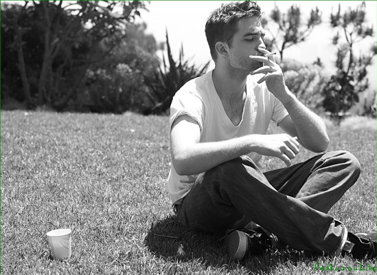Robert Pattinson pic #310795