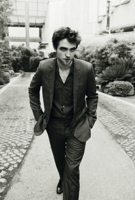 Robert Pattinson pic #321114