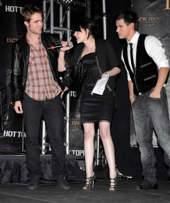 Robert Pattinson pic #292700