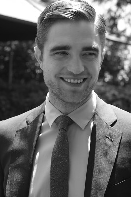photo 9 in Robert Pattinson gallery [id427284] 2011-10-10 00:00:00