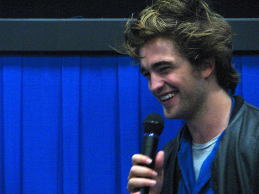 photo 13 in Robert Pattinson gallery [id128452] 2009-01-14 00:00:00