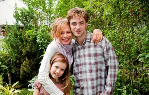 Robert Pattinson pic #335600
