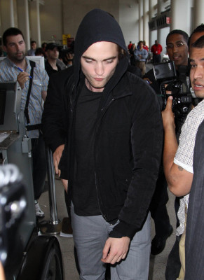 Robert Pattinson pic #296845