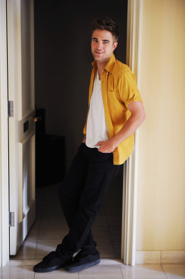Robert Pattinson pic #346057