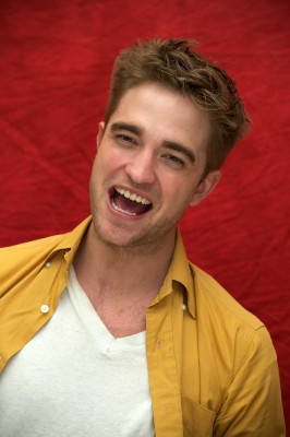 Robert Pattinson pic #273686