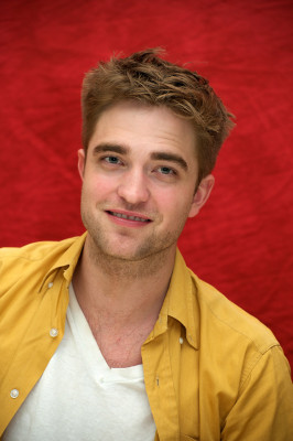 Robert Pattinson pic #273693