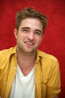 Robert Pattinson pic #273691