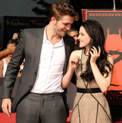 Robert Pattinson pic #457295