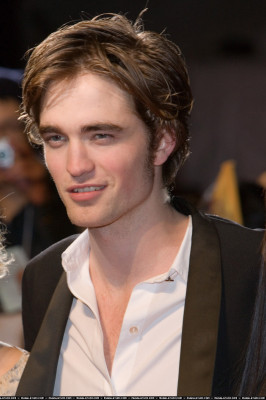 Robert Pattinson pic #126438