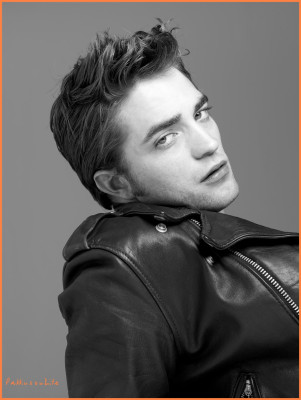photo 15 in Robert Pattinson gallery [id290133] 2010-08-27 00:00:00
