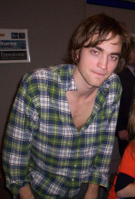 Robert Pattinson pic #126439