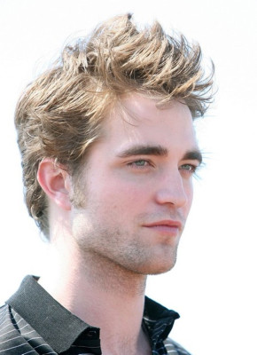 photo 8 in Robert Pattinson gallery [id161396] 2009-06-01 00:00:00