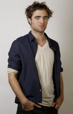 Robert Pattinson pic #310129