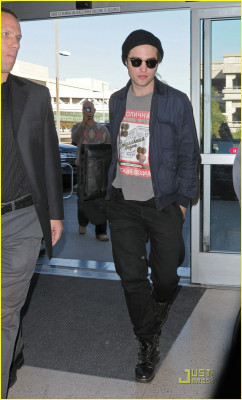 Robert Pattinson pic #126852