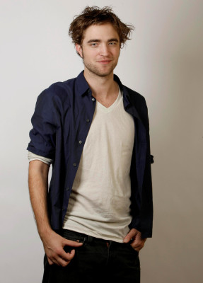 Robert Pattinson pic #196486