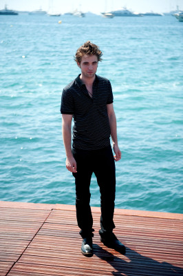 Robert Pattinson pic #194333