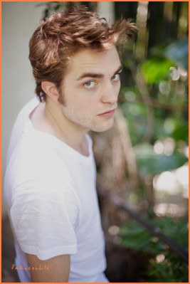 photo 11 in Robert Pattinson gallery [id290137] 2010-08-27 00:00:00