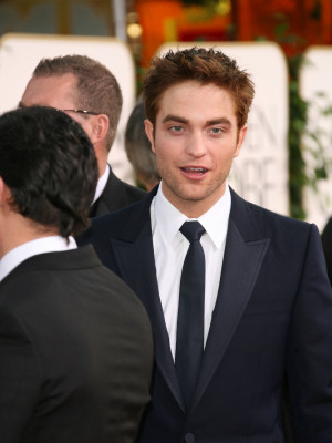 Robert Pattinson pic #343913