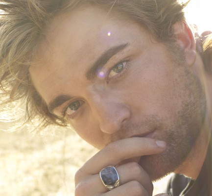 photo 14 in Robert Pattinson gallery [id237992] 2010-01-26 00:00:00
