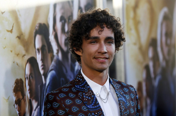 Robert Sheehan pic #658963
