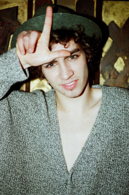 photo 10 in Robert Sheehan gallery [id496832] 2012-04-16 00:00:00