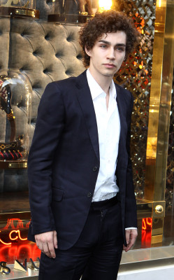 photo 24 in Robert Sheehan gallery [id421032] 2011-09-20 00:00:00