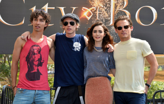 Robert Sheehan pic #658964