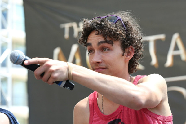 Robert Sheehan pic #660069