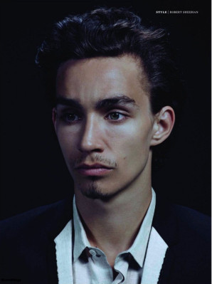 Robert Sheehan pic #415161