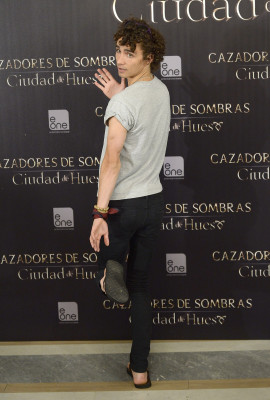 Robert Sheehan pic #660223