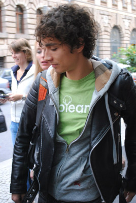 Robert Sheehan pic #664756