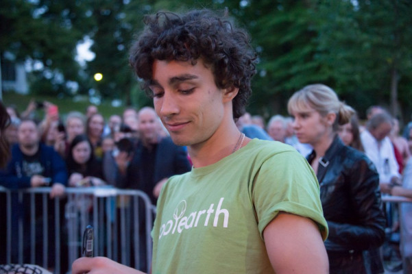 Robert Sheehan pic #664315