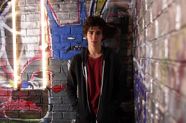 Robert Sheehan pic #417270