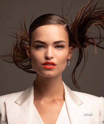 Robin Holzken – Harper’s Bazaar México October 2019 Issue