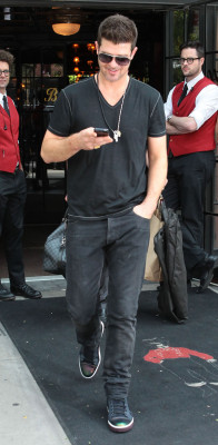 Robin Thicke pic #656657