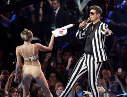 Robin Thicke pic #660763