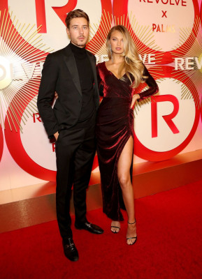 Mix- 2018 #REVOLVEawards in Las Vegas
