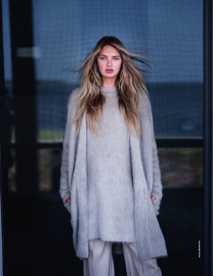 Romee Strijd – ELLE Italia 09/28/2019