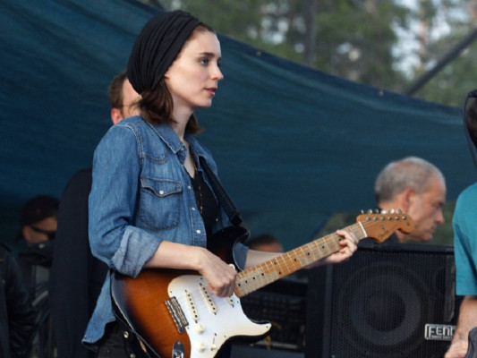 photo 16 in Rooney Mara gallery [id578841] 2012-11-10 00:00:00