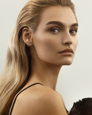 Roosmarijn de Kok by Ace Amir
