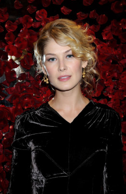 photo 24 in Rosamund Pike gallery [id510741] 2012-05-14 00:00:00