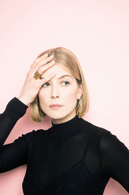 Rosamund Pike